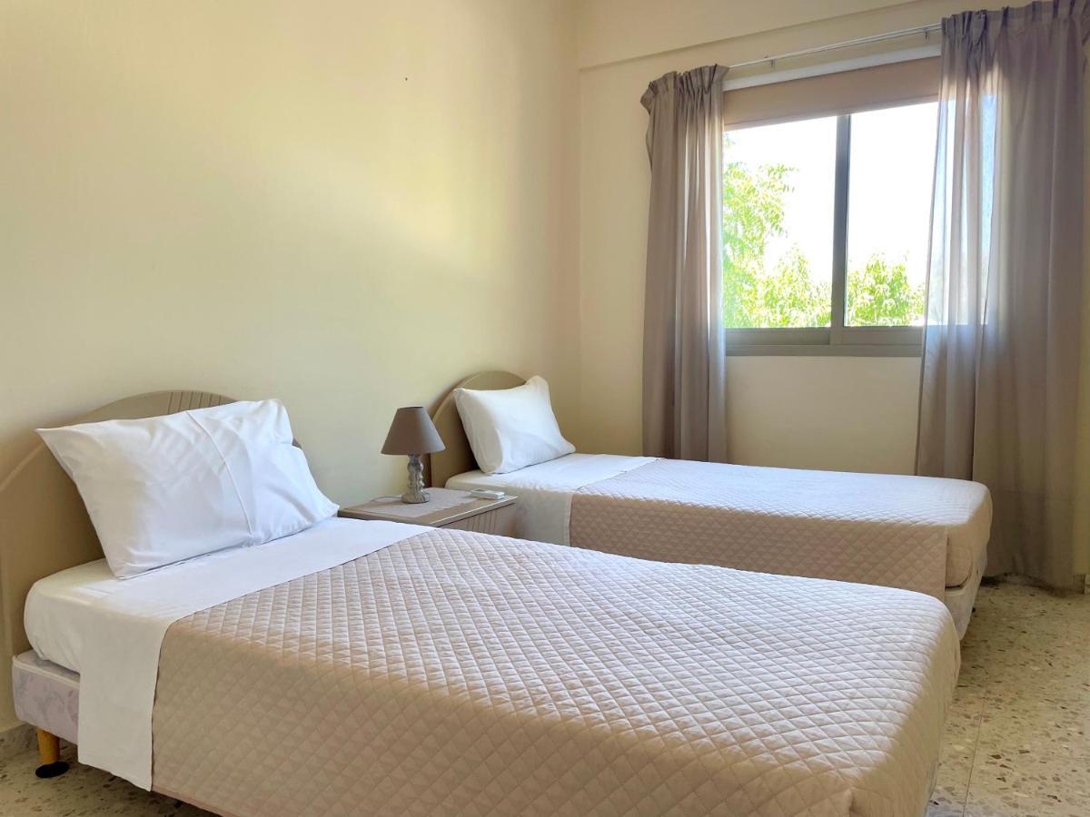 Himonas Apartments 피조우리 외부 사진