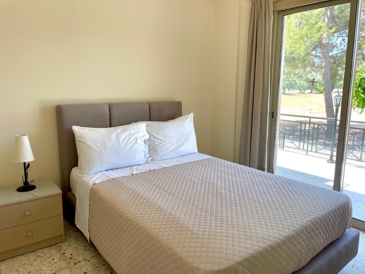 Himonas Apartments 피조우리 외부 사진