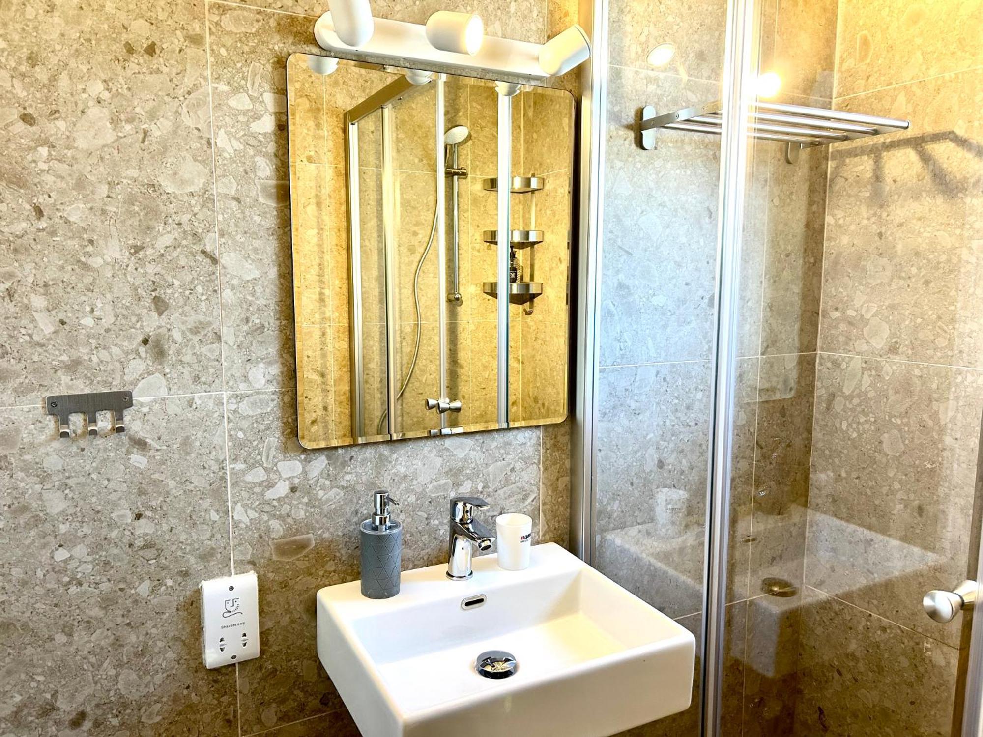 Himonas Apartments 피조우리 외부 사진