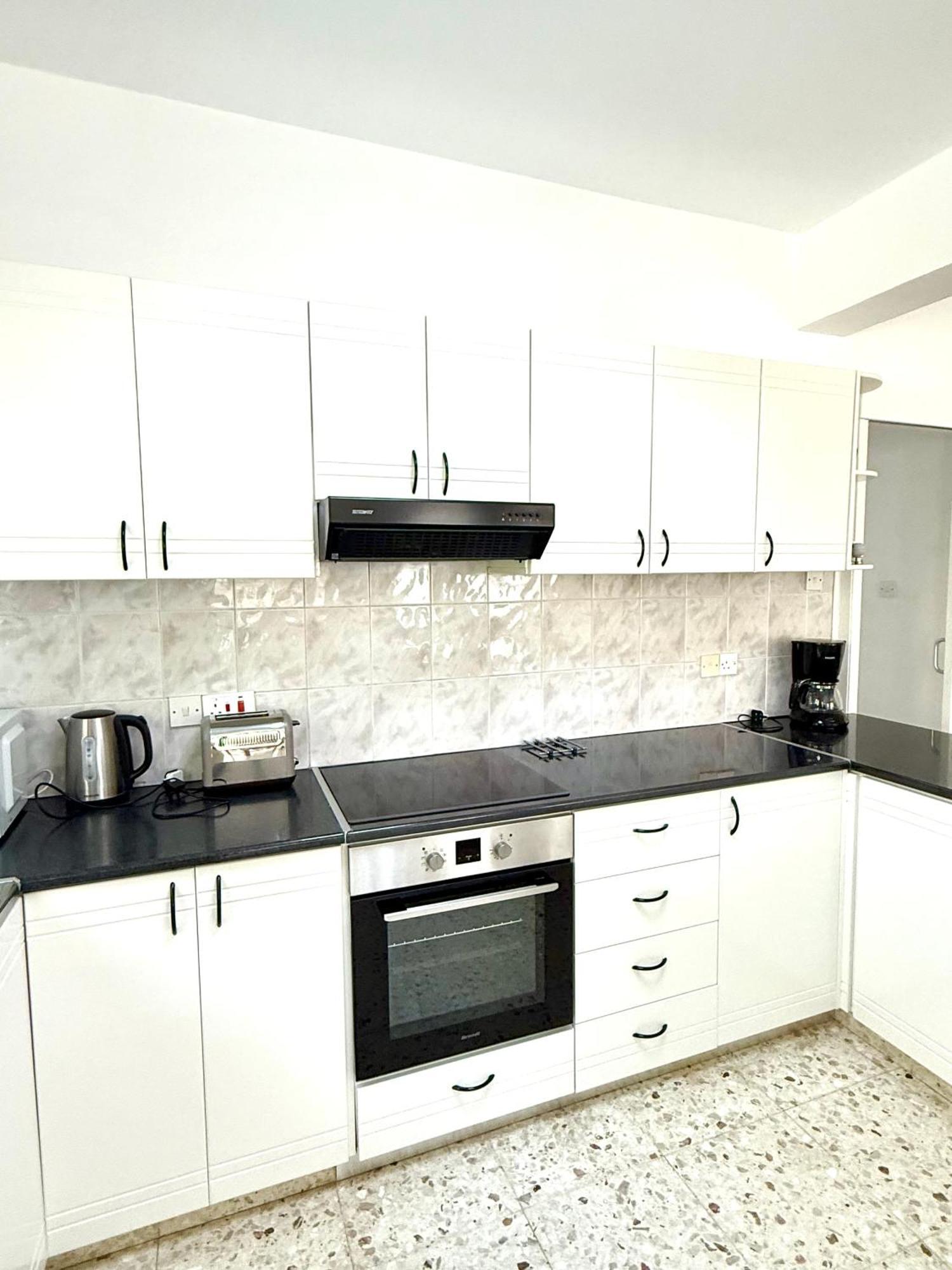 Himonas Apartments 피조우리 외부 사진