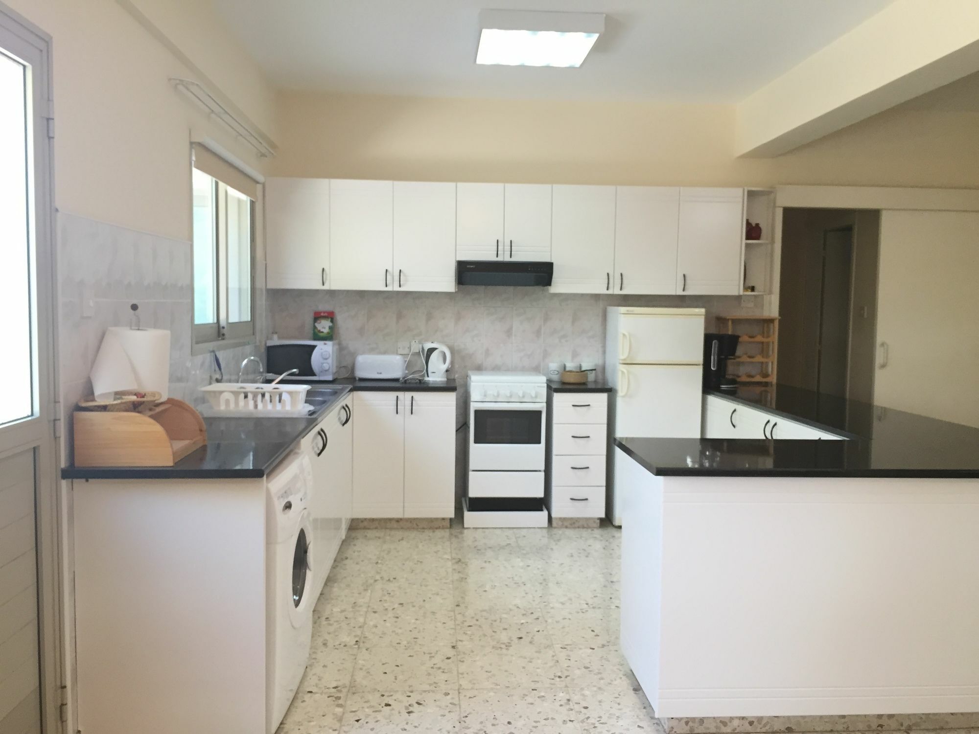 Himonas Apartments 피조우리 외부 사진