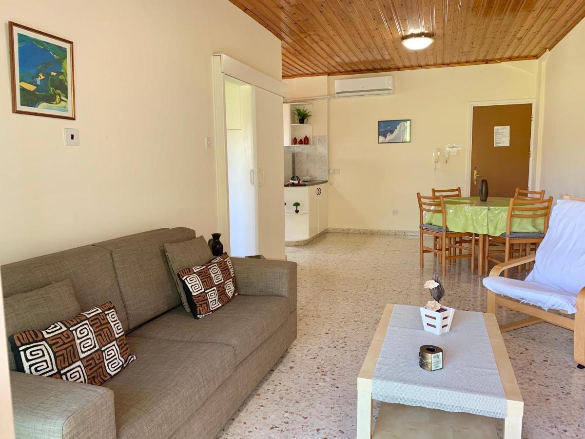 Himonas Apartments 피조우리 외부 사진